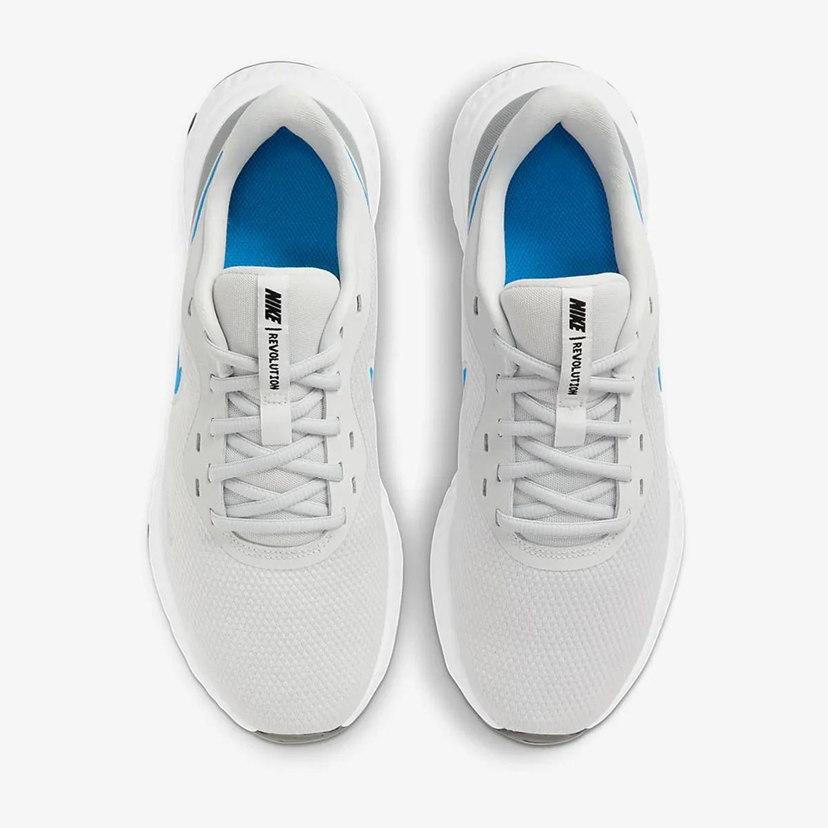 Nike Pantofi Sport NIKE REVOLUTION 5 