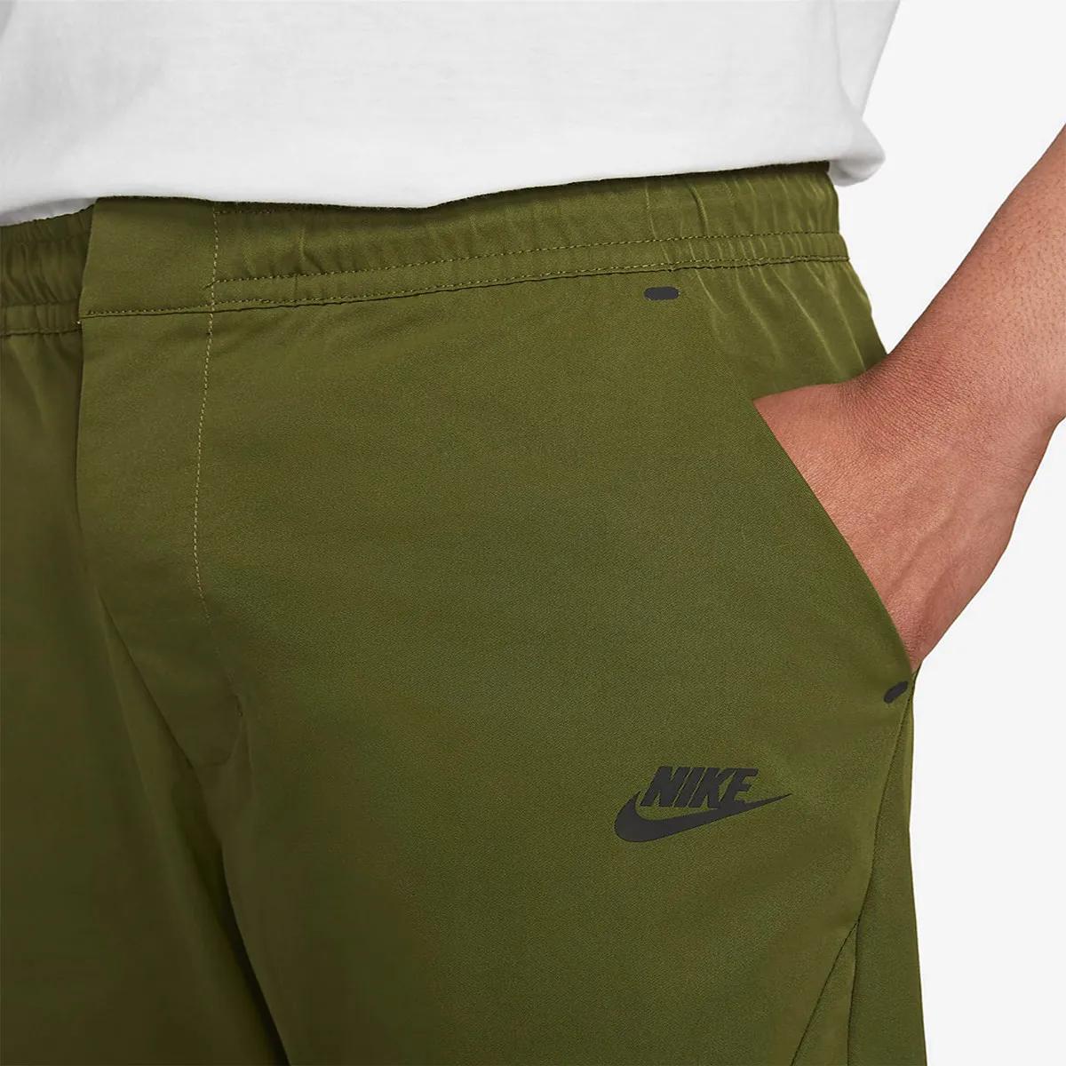 Nike Pantaloni de trening Sportswear Tech Essentials 